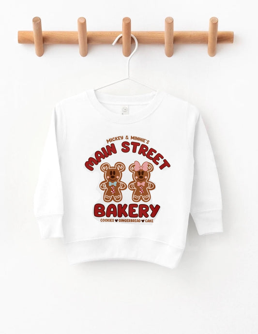 Mainstreet Bakery // Toddler Holiday